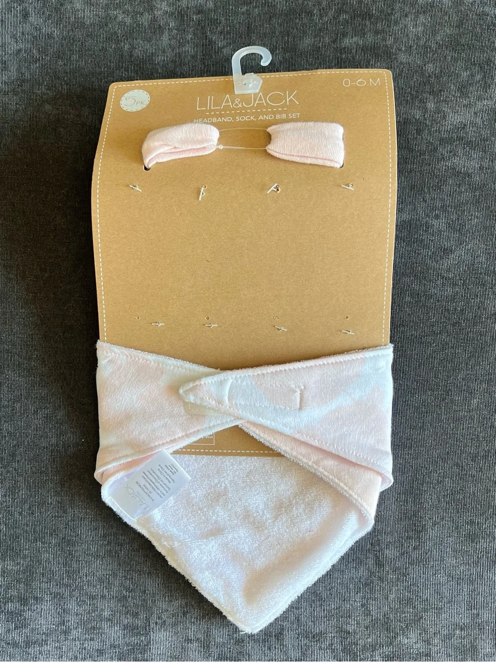 NWT Lila & Jack Headband, Sock and Bib Set Size 0-6 Months